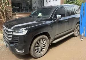 Toyota Landcruiser V-XR 2022