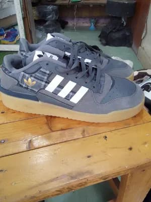 Adidas Sneakers 022609 Size 43