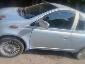 Toyota Vitz 2003 1.0L