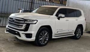 Toyota Land Cruiser VXR 2023