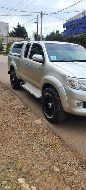 Hilux Kin cab