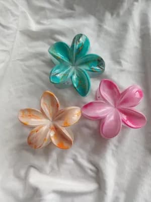 Flower hair claw clips