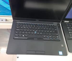 Dell Latitude 5300 Laptop