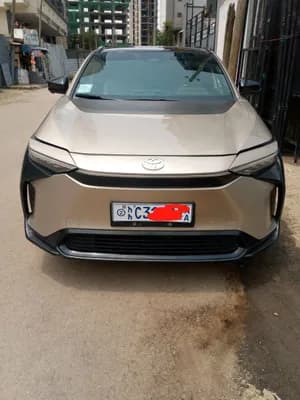Toyota BZ4X EV 2022 214HP