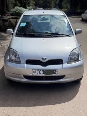 Toyota Vitz 2001 1000cc
