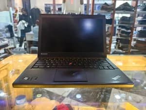 Lenovo ThinkPad X240 Laptop
