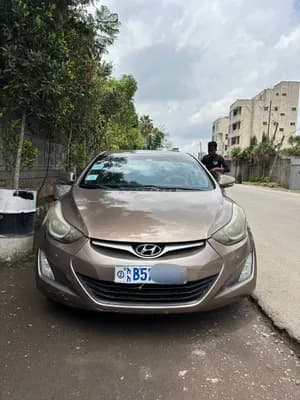 Hyundai Elentra 2015 1.6 CC Automatic Used