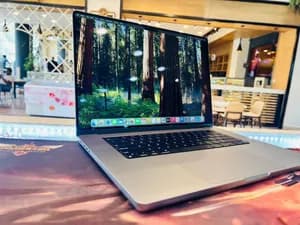 Apple MacBook Pro 14-inch M1 Max