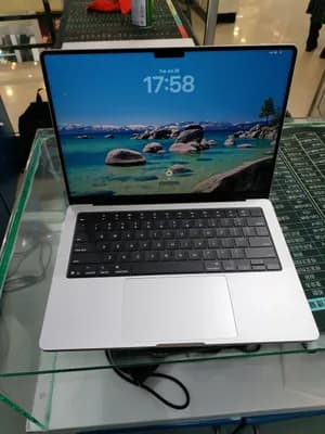Apple MacBook Pro 14-inch M5 16GB 512GB