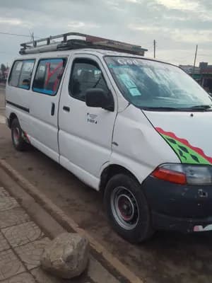 Toyota Dolphin D4D Manual 2003
