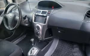 Yaris Compact