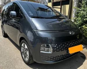 Hyundai Staria 2023 Automatic