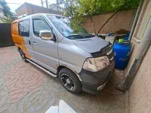 Toyota Hiace D4D Half van
