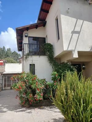 ባንክ ያለበት ቤት አያት 300 ካሬ