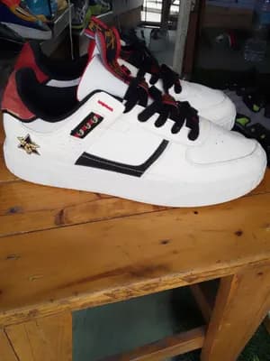 Xtep Comfort Sneakers Size 42