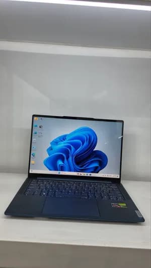 Lenovo Yoga Ryzen 7 RTX 3050