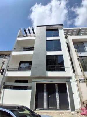 ሰሚት ፍርድ ቤት 105 ካሬ G+3