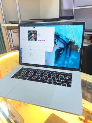 Apple MacBook Pro 2019 15 Inch