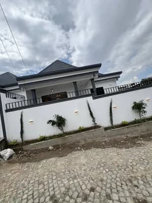 175 sqm Villa House in Goro