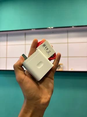 OnePlus 100W SuperVOOC Charger