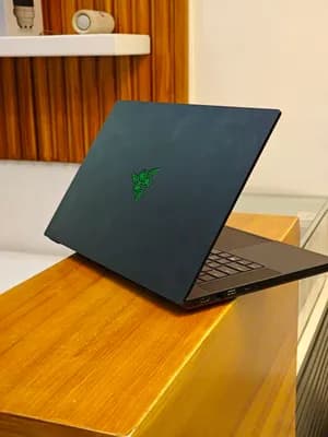 RAZER BLADE GAMING (Premium Laptop)