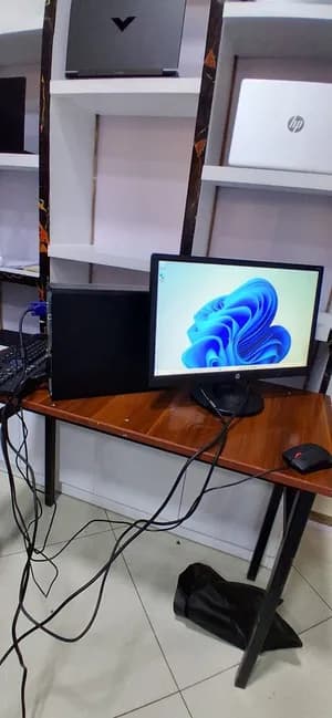HP ProDesk 400 G5 Desktop