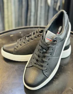 Tommy Hilfiger Black Sneakers Size 42