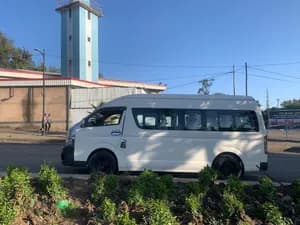 Toyota HIACE D4D (High roof)