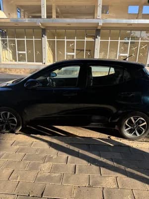 Hyundai Grand i10 2022 Full Option