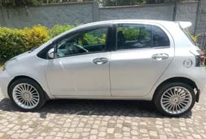 Toyota Yaris Compact 2010