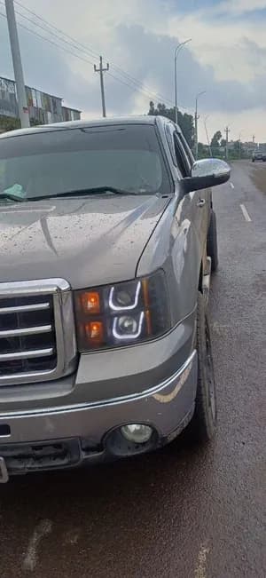GMC Sierra