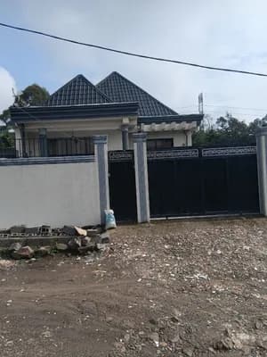 Villa for Sale in Ayat
