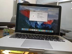 Apple MacBook Pro 2010 i5