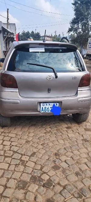 Toyota Vitz 2004