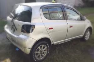 Toyota Vitz 1999