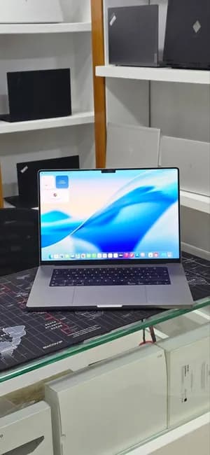 MacBook Pro M1 Max 16 inch
