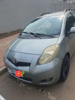 2010 Toyota Yaris Compact Automatic