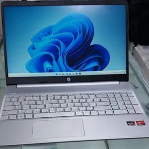 HP Notebook Ryzen 5 5600 15.6 inch