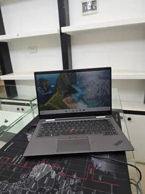 Lenovo ThinkPad X1 Yoga i7