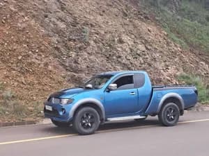 Mitsubishi L200 2008 Manual