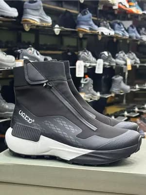 Ecco boots