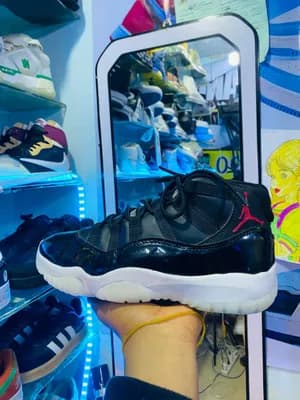 Jordan 11