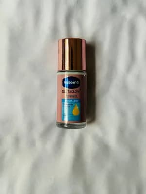 Vaseline glutaglow bright and dry deodorant