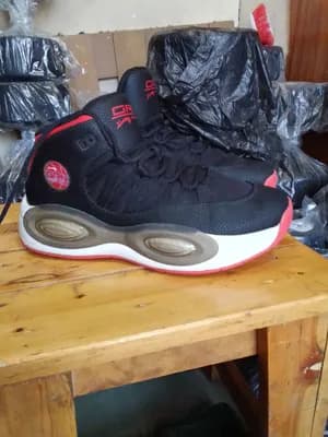 GRN Black High-Top Sneakers Size 41