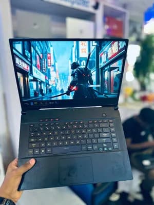 ASUS ROG Gaming Laptop i7-10750H RTX 2070 16GB 512GB
