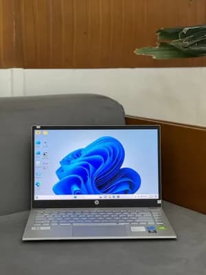 HP Pavilion Plus 14 Laptop