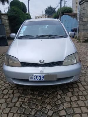 Toyota Platz 2001 1.0L