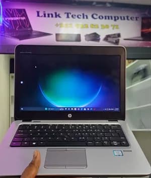 HP EliteBook 820 G4 Touch Laptop