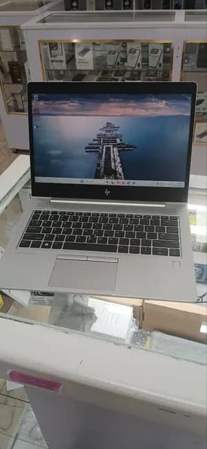 HP EliteBook 735 G5 Laptop