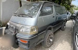 Toyota Hiace Regiusace 1995 Automatic